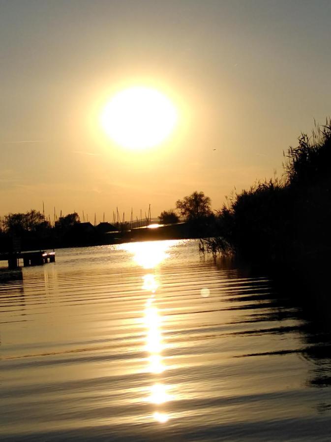 Pfahlbau Rust/Neusiedlersee Sunset I Villa Eksteriør billede