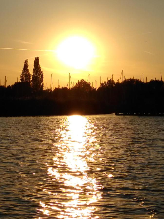 Pfahlbau Rust/Neusiedlersee Sunset I Villa Eksteriør billede