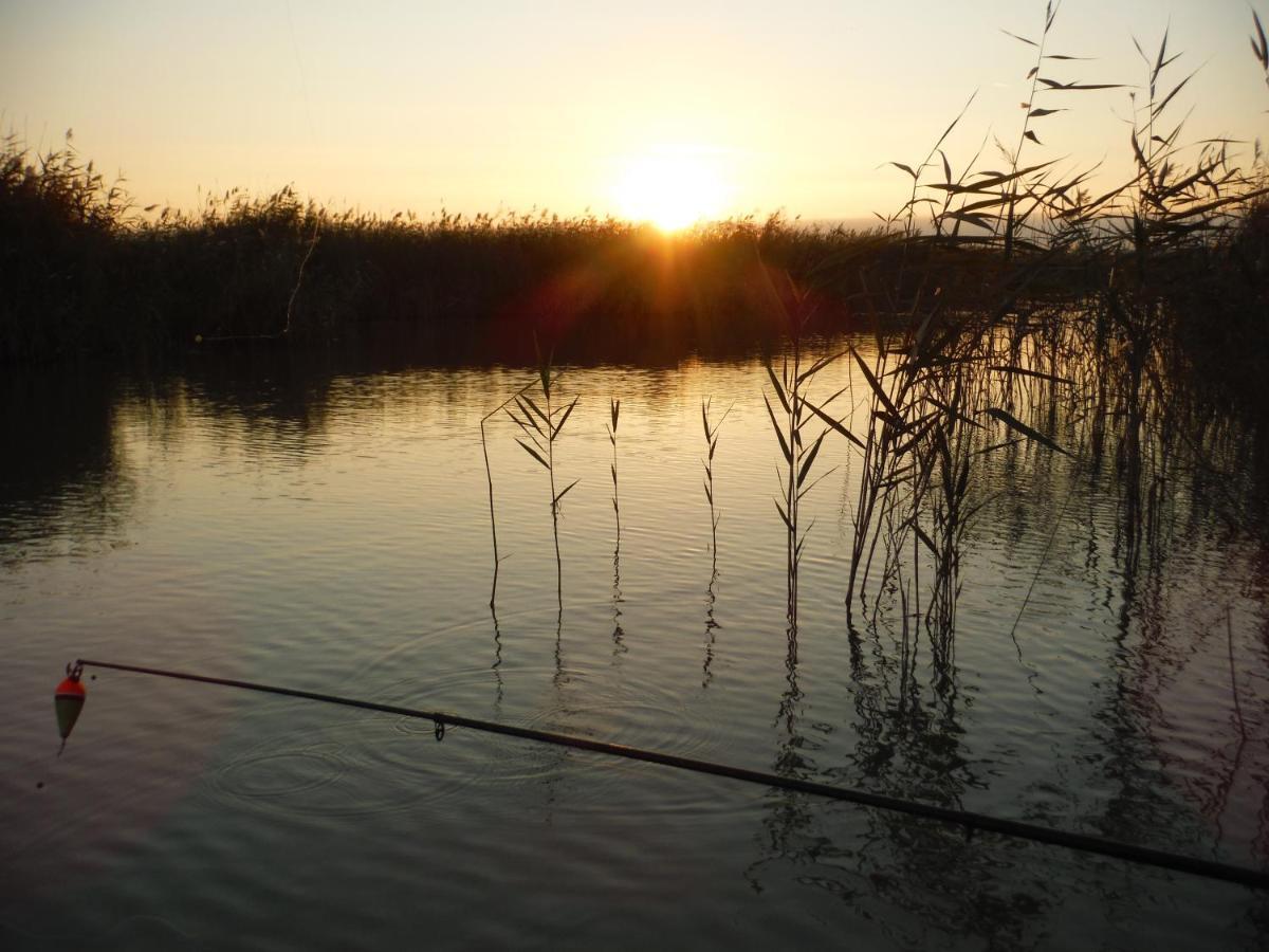 Pfahlbau Rust/Neusiedlersee Sunset I Villa Eksteriør billede