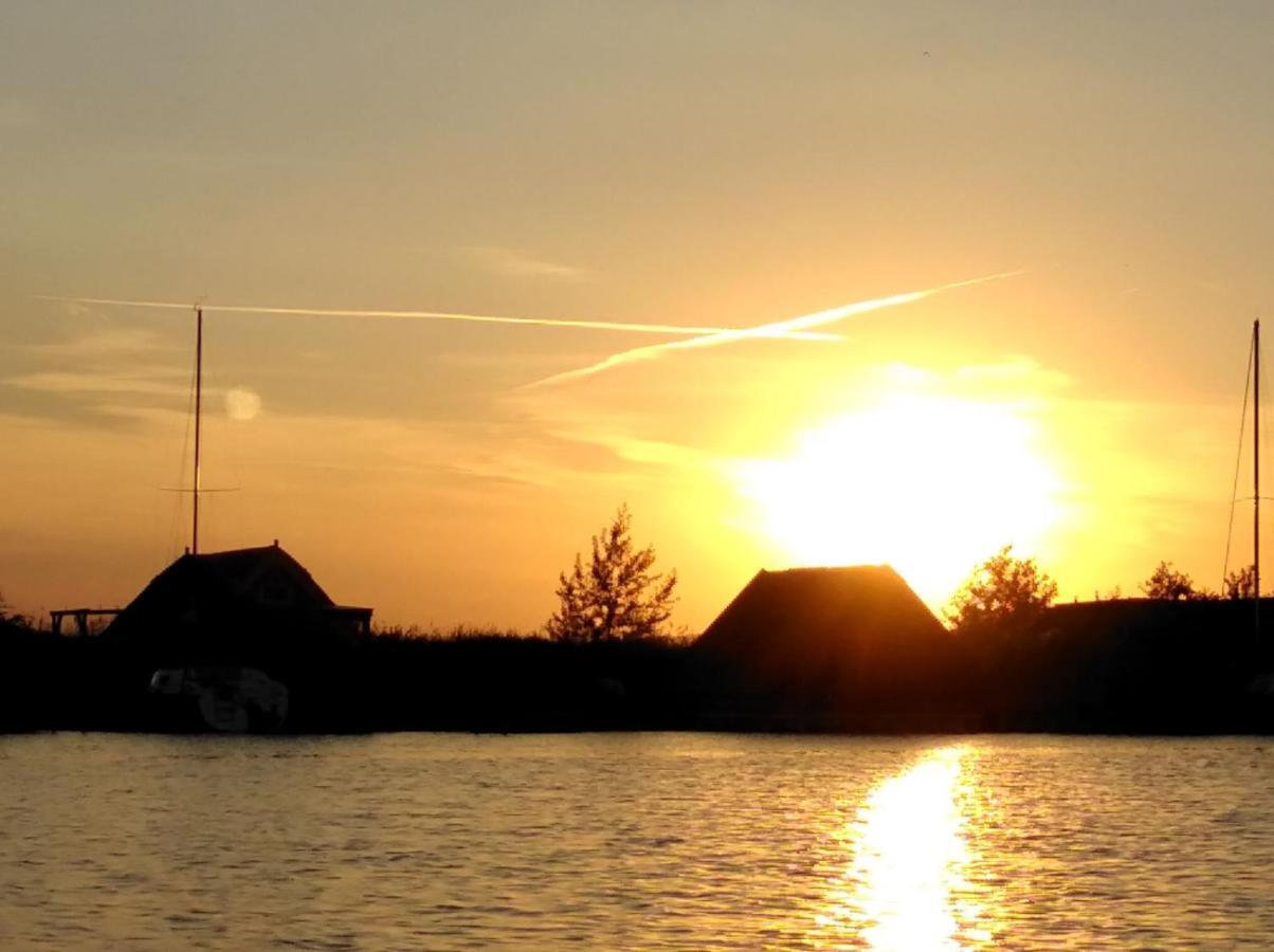 Pfahlbau Rust/Neusiedlersee Sunset I Villa Eksteriør billede